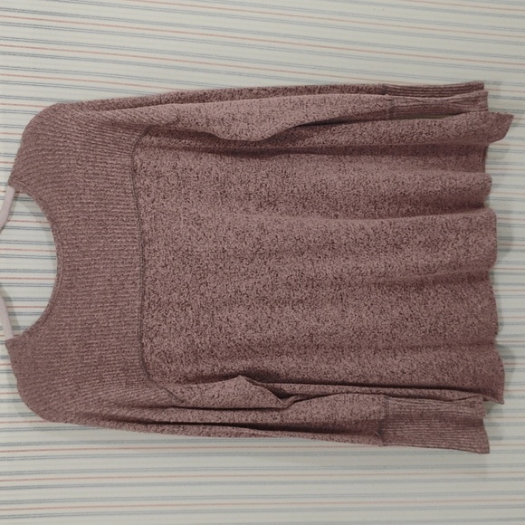 Onque Casual  Women's Knit Sweater in Heather Pink And Dark Grey - Picture 6 of 8